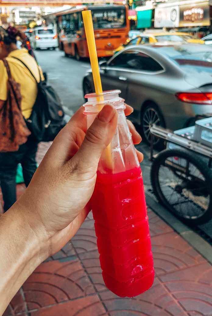 frischgepresster Granatapfelsaft